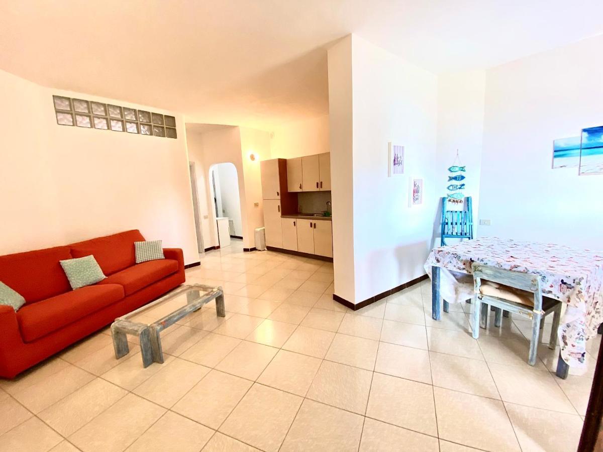 Appartamento Fronte Mare Santa Teresa Gallura Exterior photo